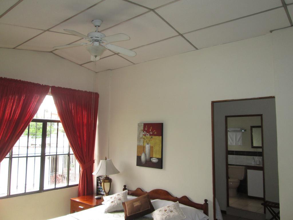 Hotel San Mateo San Salvador Zimmer foto
